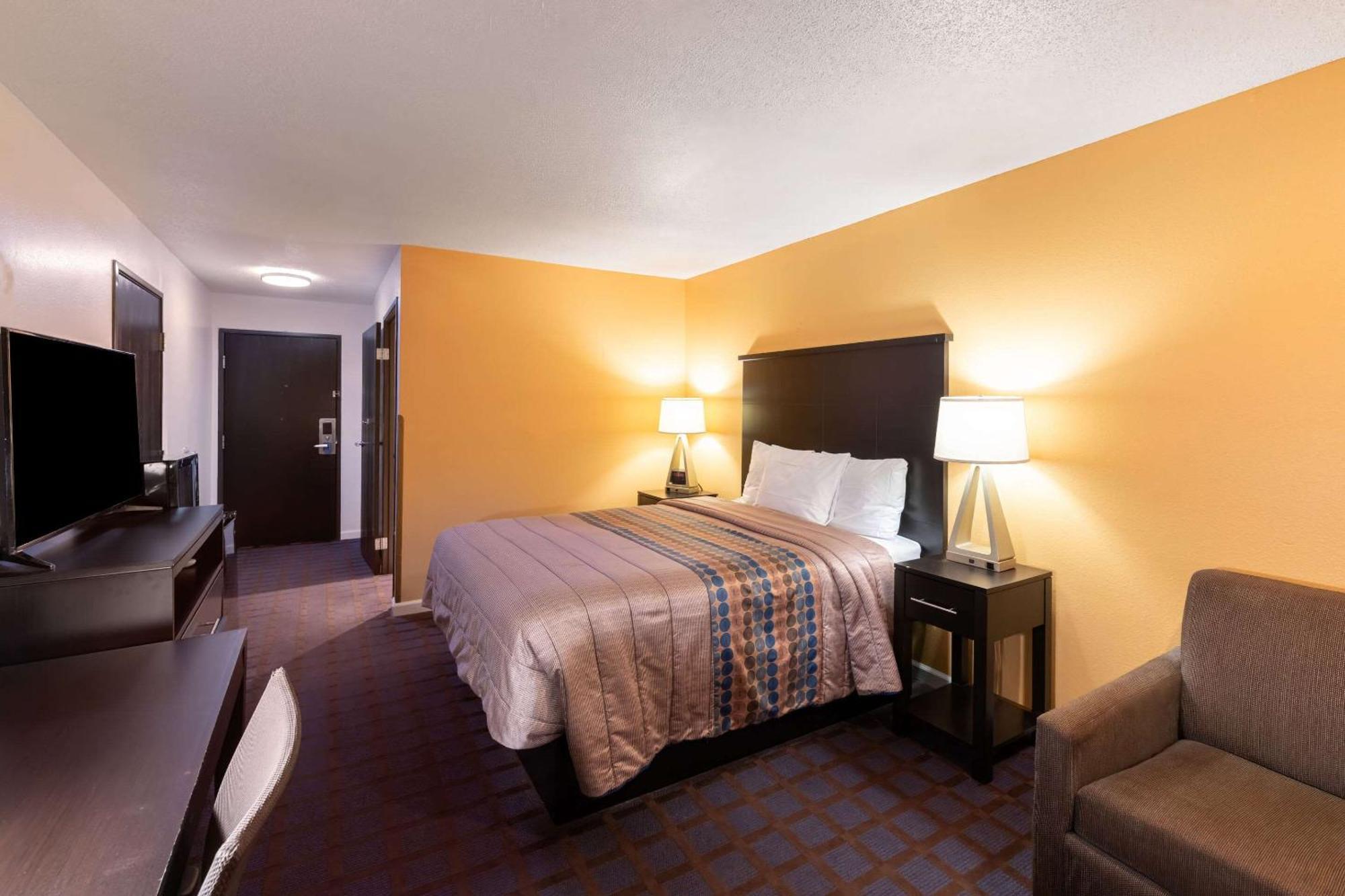 Rodeway Inn Red Oak Экстерьер фото